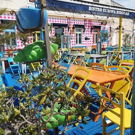 J & R Mobile Homes Village de vacances