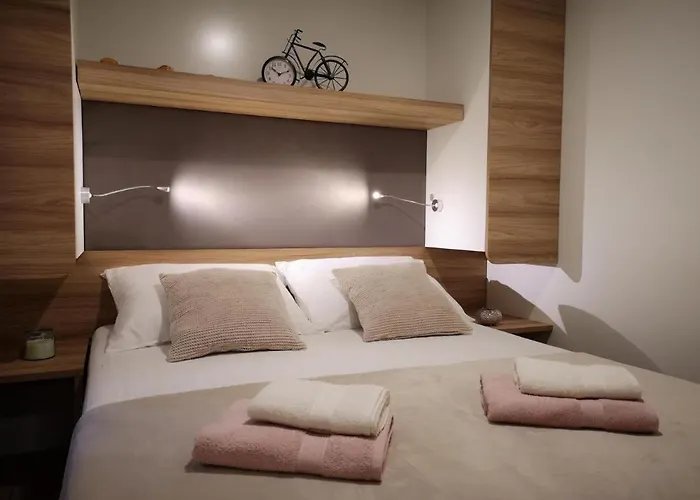 Holiday park J & R Mobile Homes Biograd Na Moru