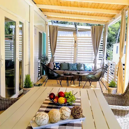 Holiday park J & R Mobile Homes