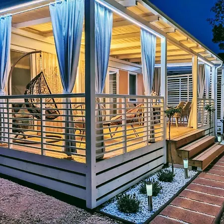 Holiday park J & R Mobile Homes